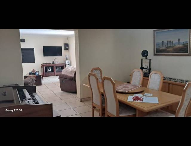 4 BEDROOM HOUSE FOR SALE IN RANT EN DAL